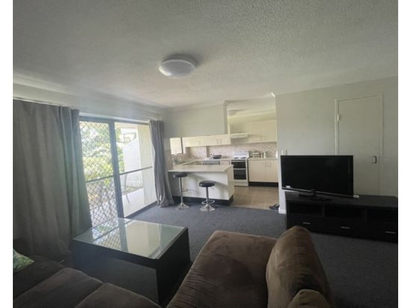 10/111 Markeri Street, Mermaid Waters QLD 4218