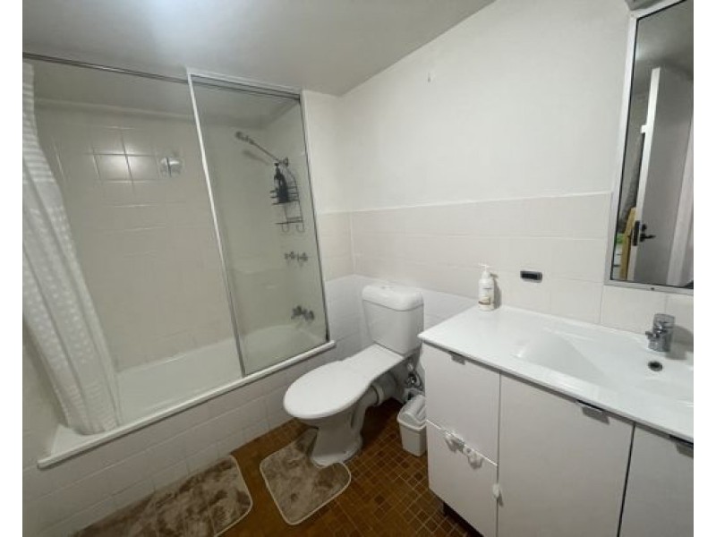 10/111 Markeri Street, Mermaid Waters QLD 4218