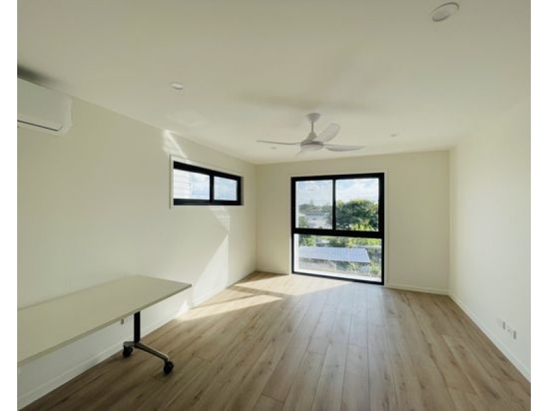 262 Troughton Rd., Coopers Plains QLD 4108