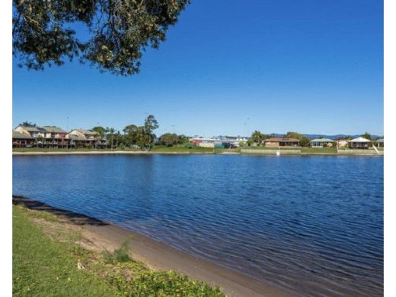 Unit 36 22 Barbet Place, Burleigh Waters QLD 4220