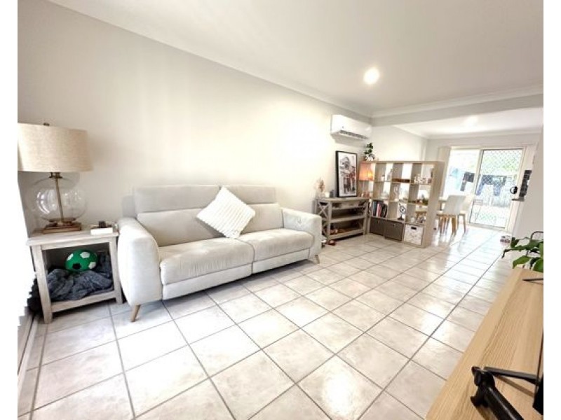 22 /31 Archipelago Street, Pacific Pines QLD 4211