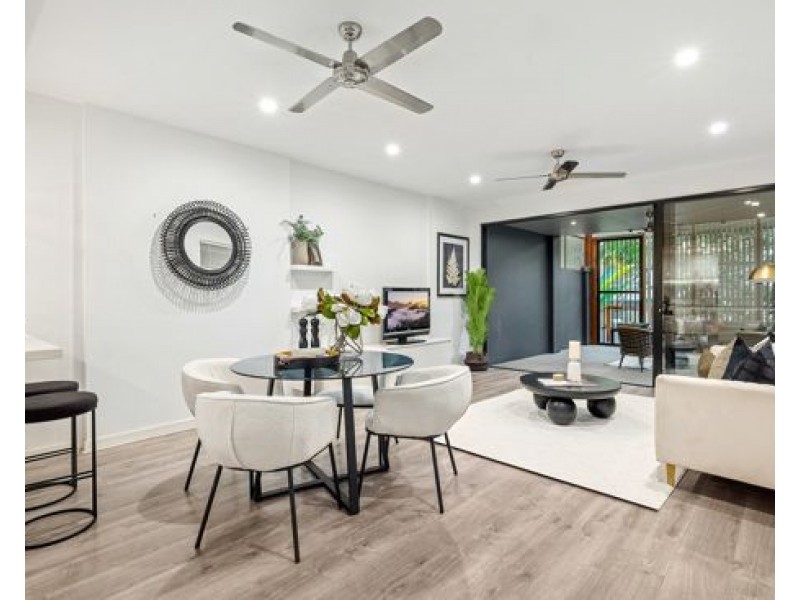 2/59 Woodstock Road, Toowong QLD 4066