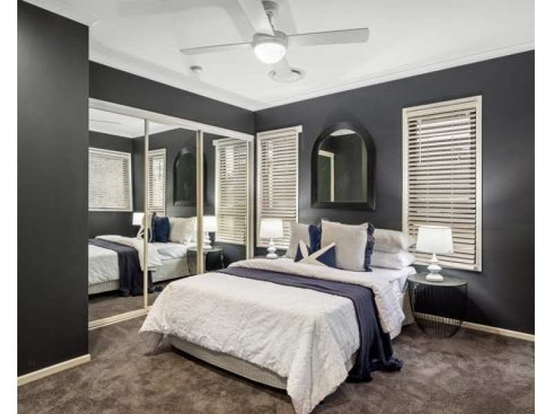 2/59 Woodstock Road, Toowong QLD 4066