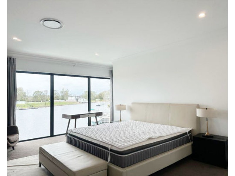 89 Serenity Boulevard, Helensvale QLD 4212