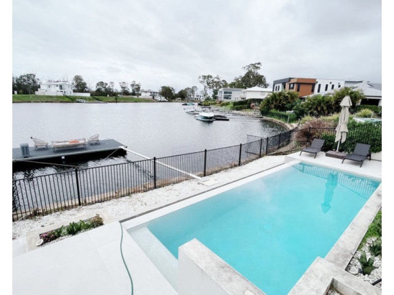 89 Serenity Boulevard, Helensvale QLD 4212