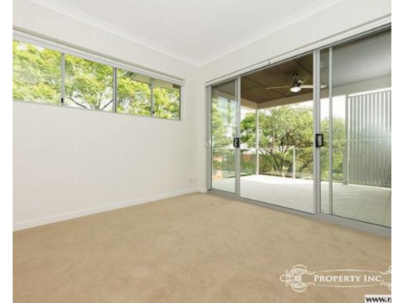4/69 DERBY STREET, Coorparoo QLD 4151