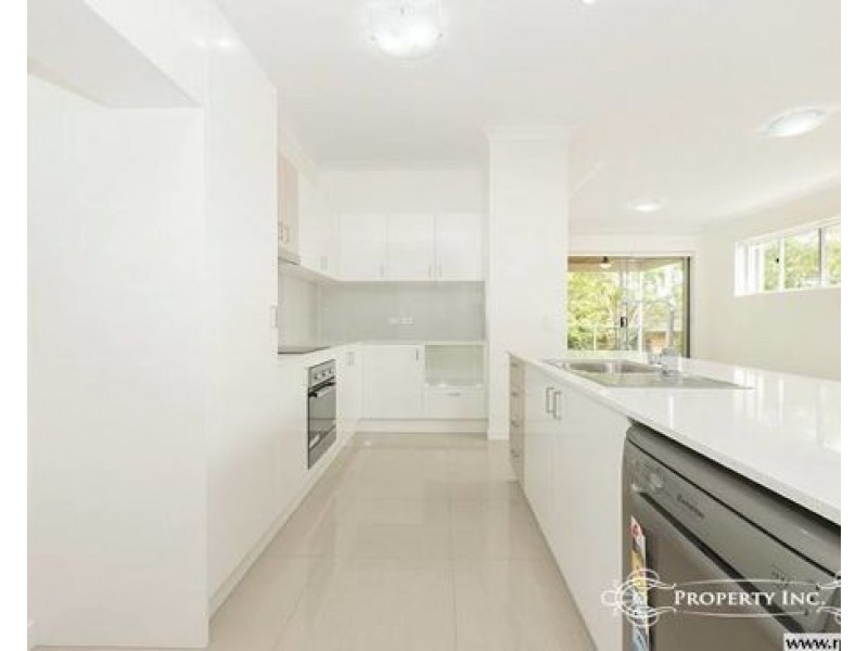 4/69 DERBY STREET, Coorparoo QLD 4151