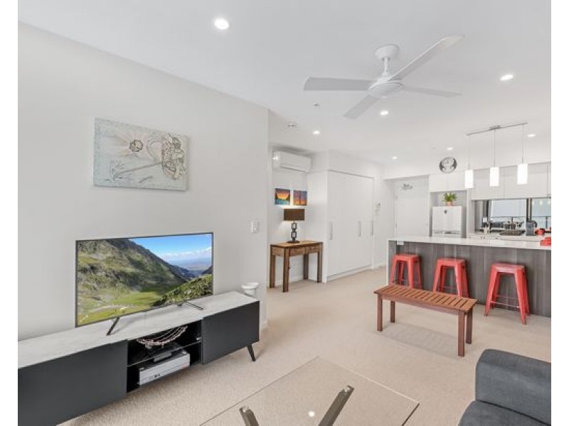 20607/300 Old Cleveland Road, Coorparoo QLD 4151