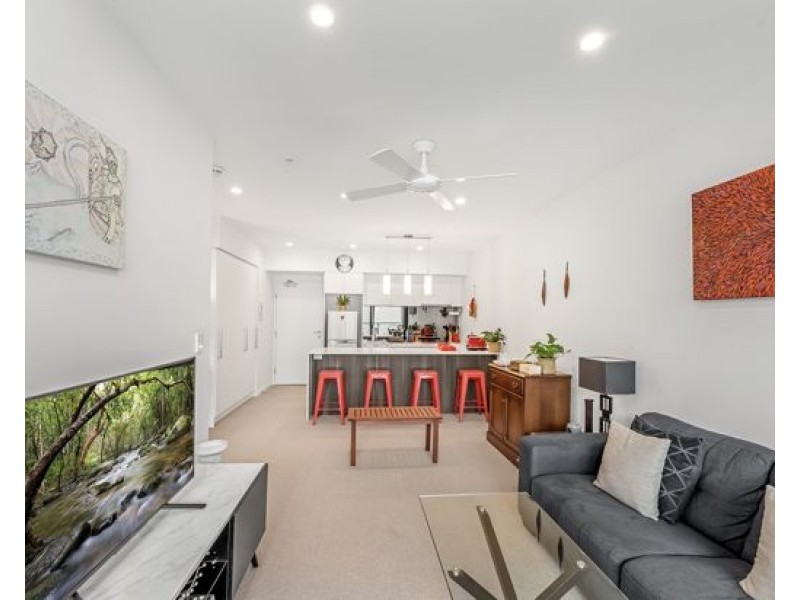 20607/300 Old Cleveland Road, Coorparoo QLD 4151