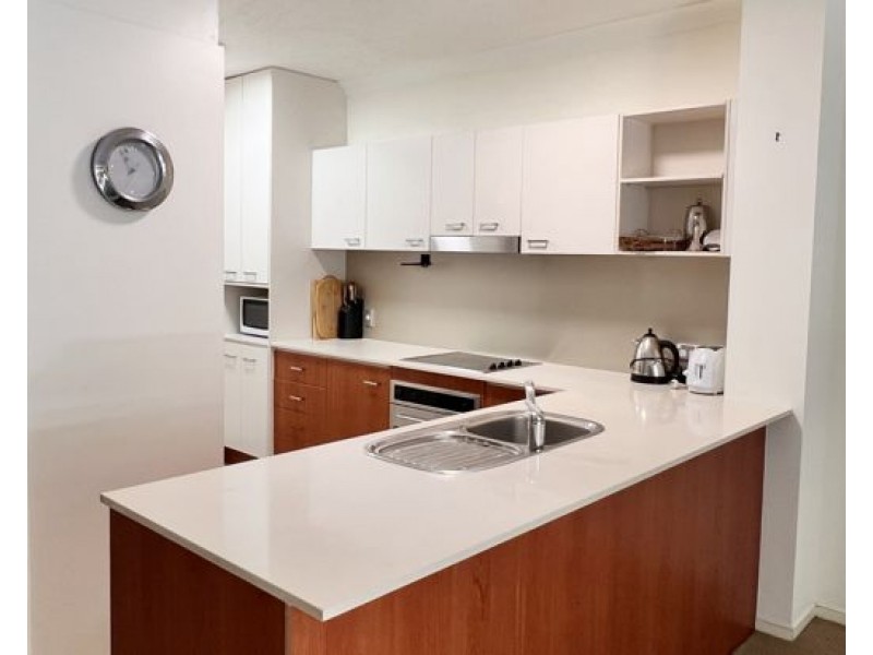Unit 16/13-23 Bright Avenue, Labrador QLD 4215