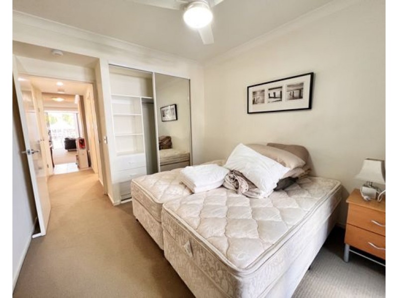 Unit 16/13-23 Bright Avenue, Labrador QLD 4215