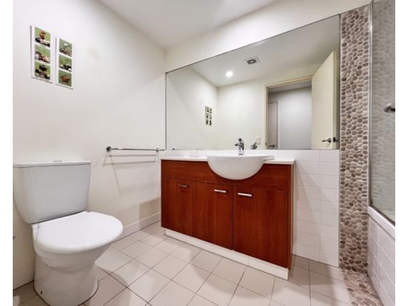 Unit 16/13-23 Bright Avenue, Labrador QLD 4215