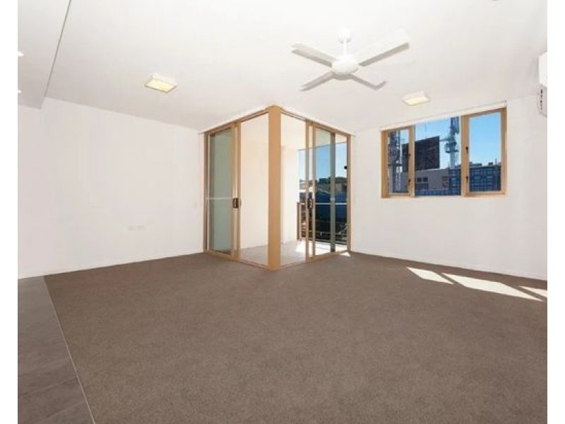 109/9 machinery street, Bowen Hills QLD 4006