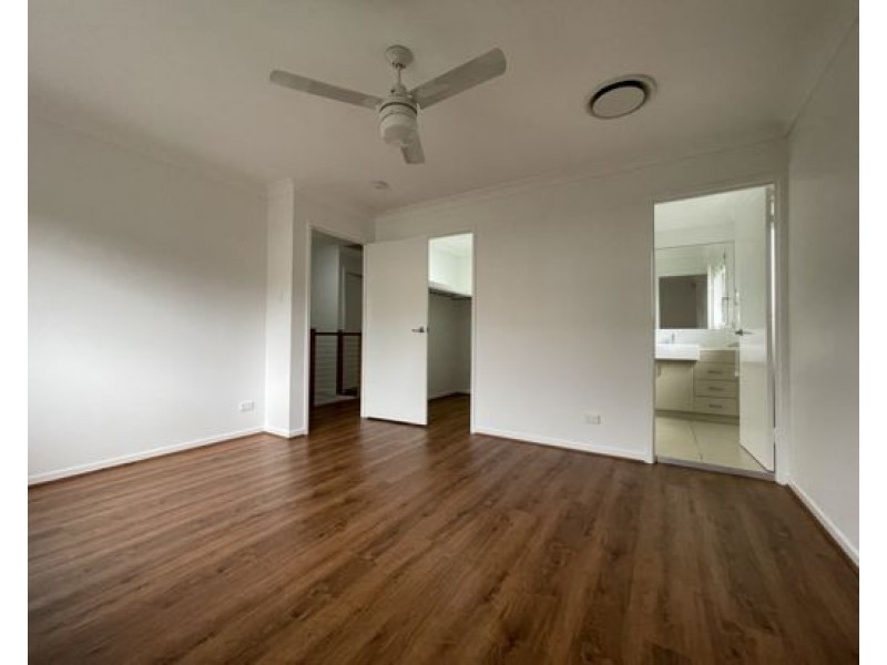 35 20 Kianawah Road South, Manly West QLD 4179