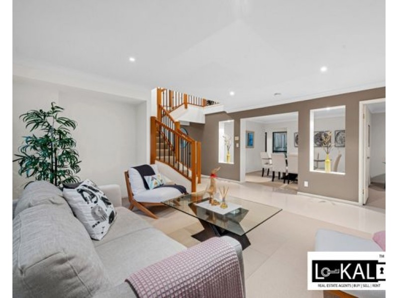 56 Kirra Place, Carindale QLD 4152