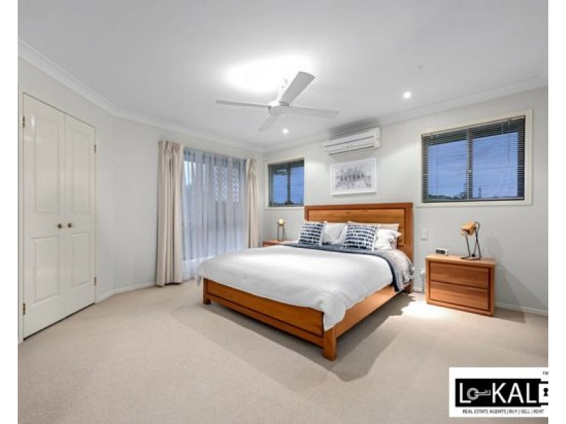 56 Kirra Place, Carindale QLD 4152