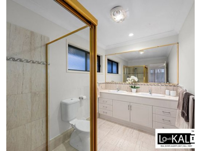 56 Kirra Place, Carindale QLD 4152