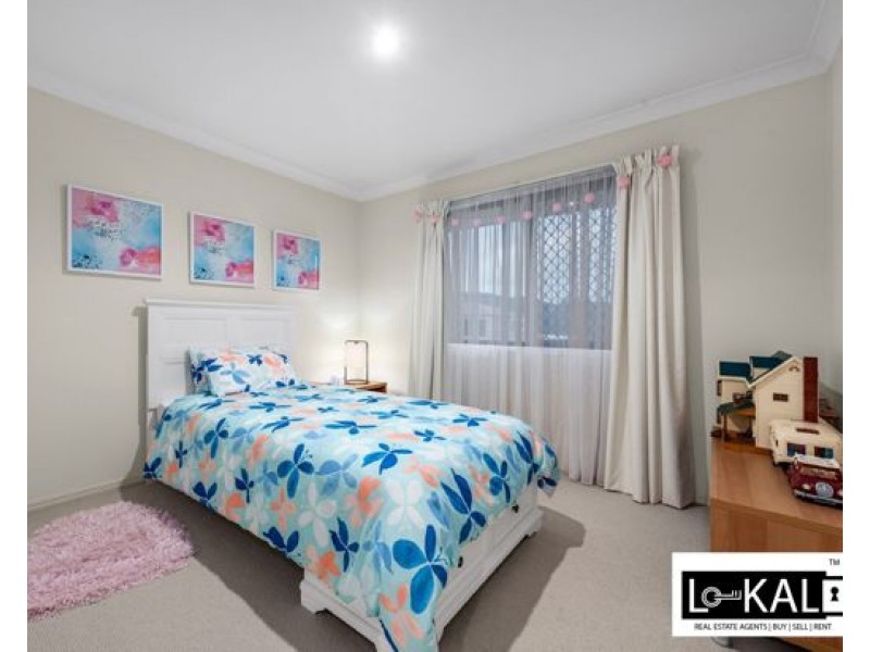 56 Kirra Place, Carindale QLD 4152