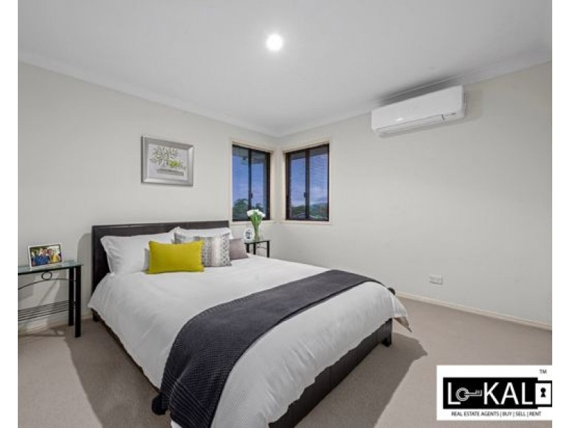 56 Kirra Place, Carindale QLD 4152