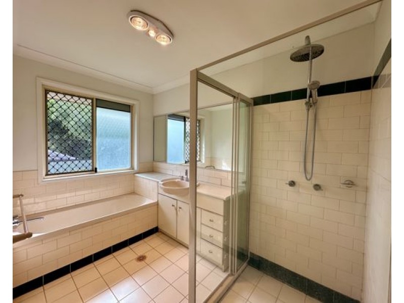 4/1-3 Freda Street, Ashmore QLD 4214