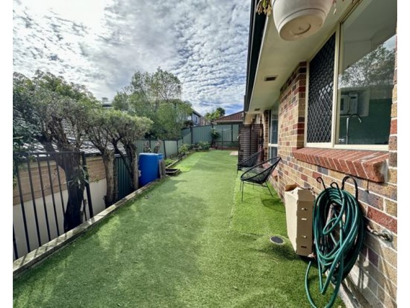 4/1-3 Freda Street, Ashmore QLD 4214