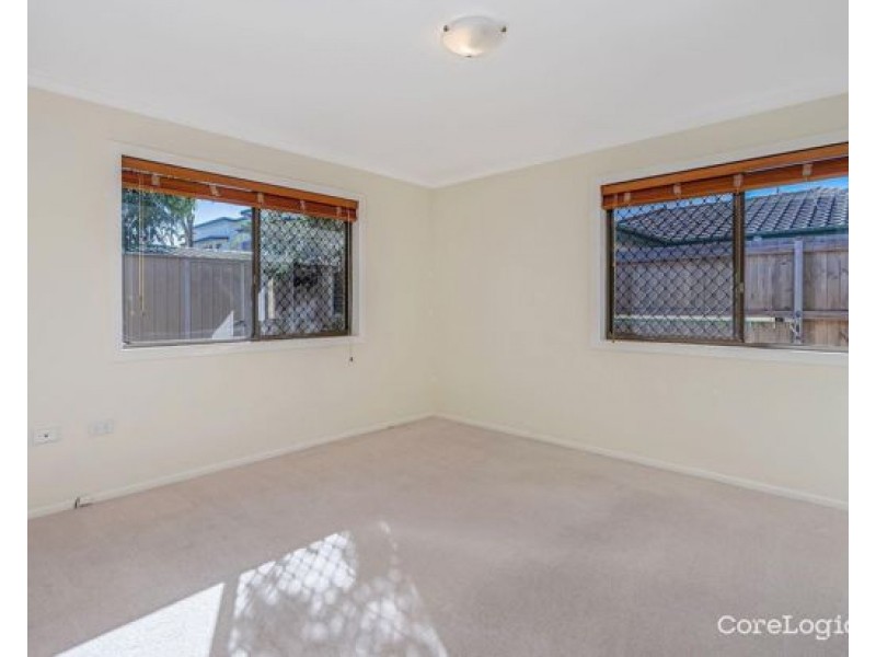 1/ 129 Falconer St, Southport QLD 4215