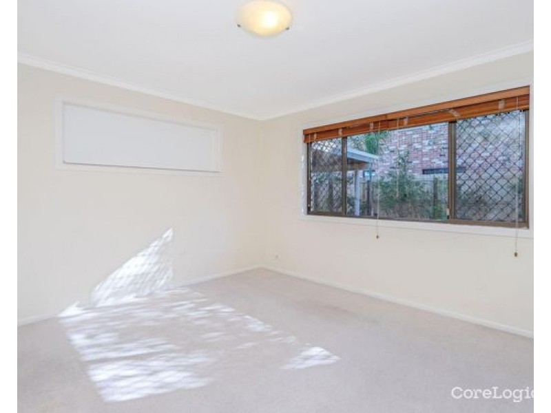 1/ 129 Falconer St, Southport QLD 4215