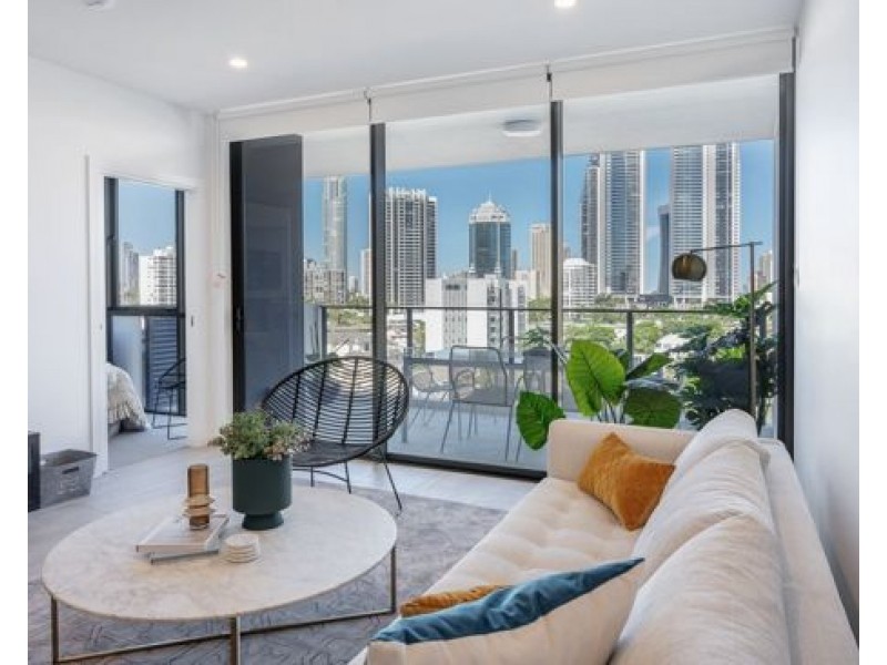 506/266 Stanhill Drive, Chevron Island QLD 4217