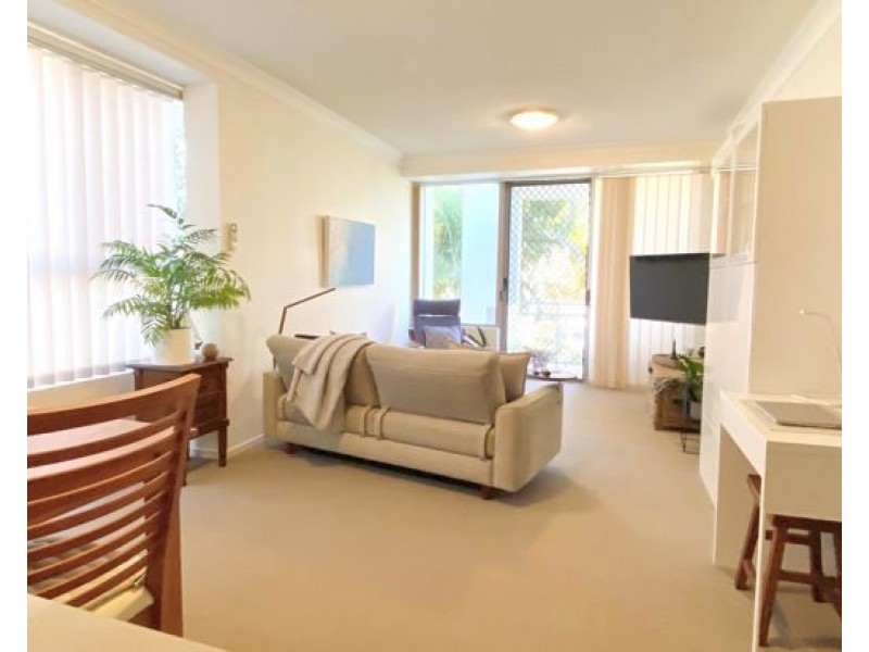 31/13-23 Bright Avenue, Labrador QLD 4215