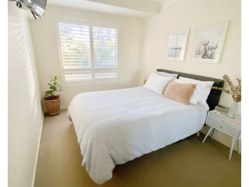 31/13-23 Bright Avenue, Labrador QLD 4215