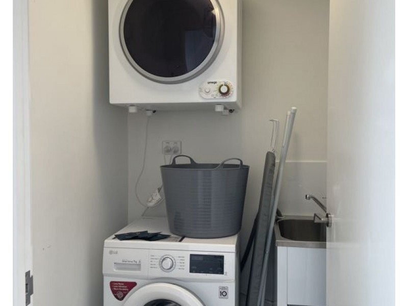 11008/16 Edmondstone Street, South Brisbane QLD 4101