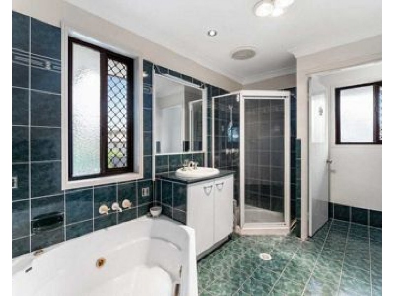 36 Aspen Street, Carindale QLD 4152