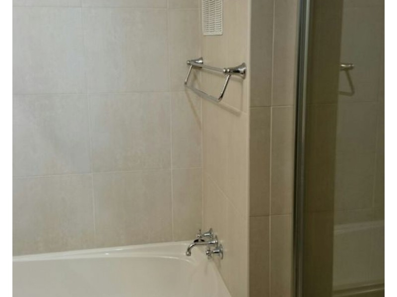 012 2890 Gold Coast Highway, Surfers Paradise QLD 4217