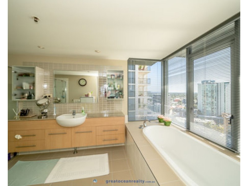 247/105 Scarborough Street, Southport QLD 4215