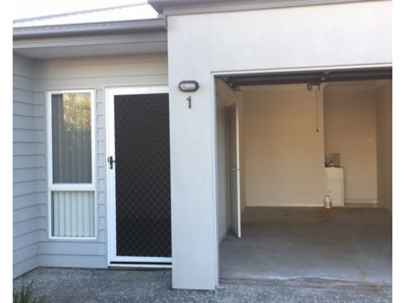 1/16 Dorchester Close, Pimpama QLD 4209