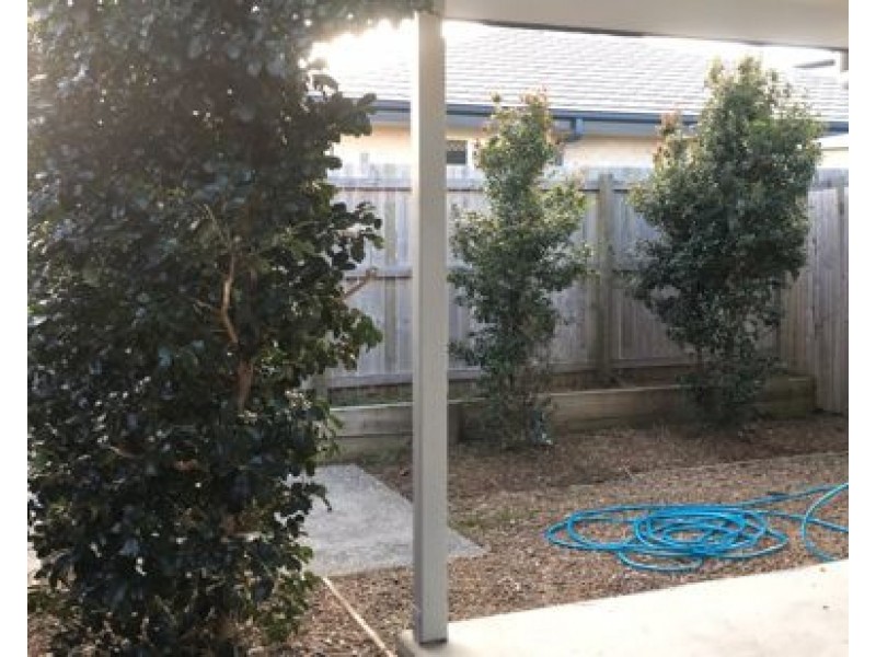 1/16 Dorchester Close, Pimpama QLD 4209