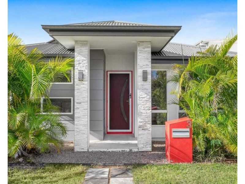 3 Watarrka Ave, Fitzgibbon QLD 4018