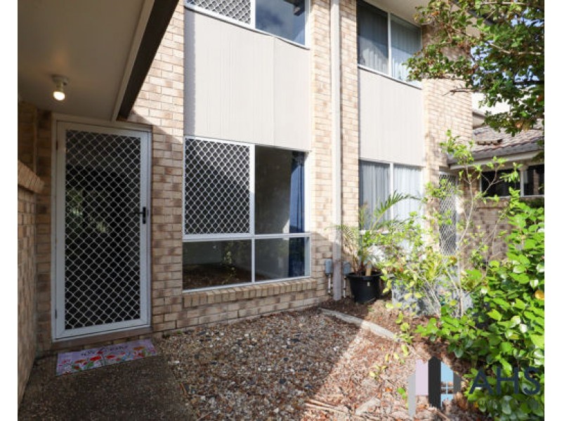 18/42 Murev way, Carrara QLD 4211