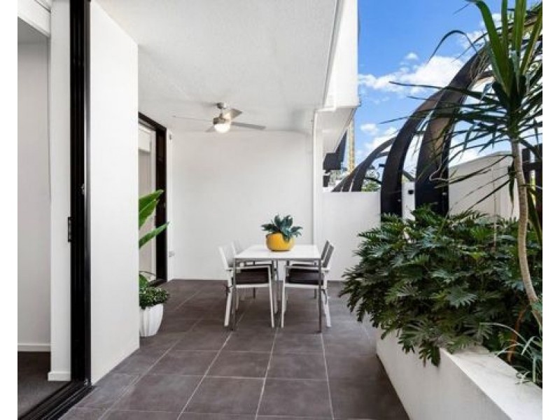 1013/172 Venner Road, Yeronga QLD 4104