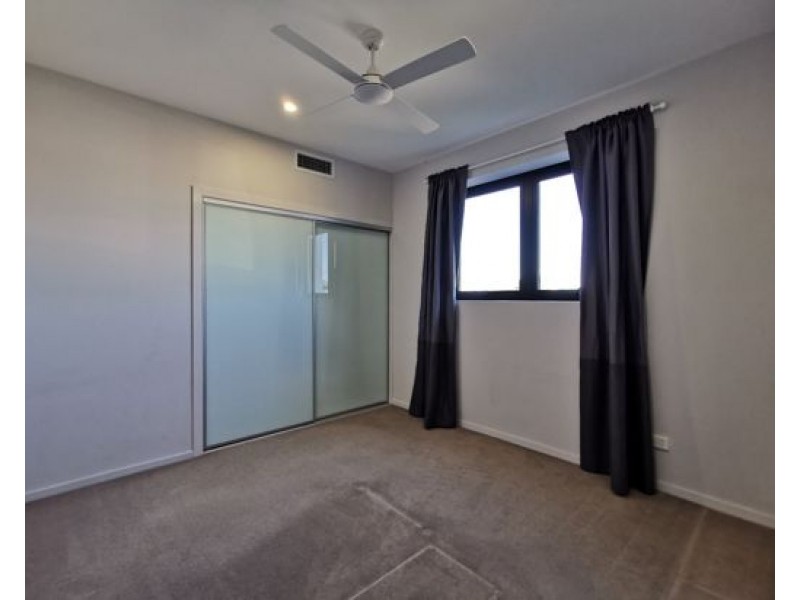 202/3 Grout Street, Macgregor QLD 4109
