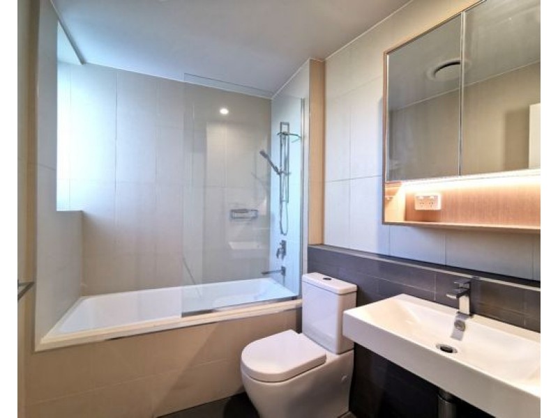 202/3 Grout Street, Macgregor QLD 4109