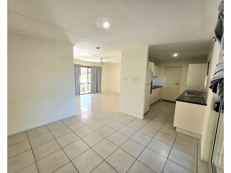 5 Frobisher Street, Springwood QLD 4127