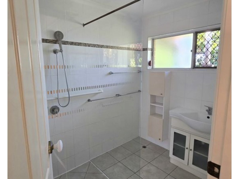 5 Frobisher Street, Springwood QLD 4127