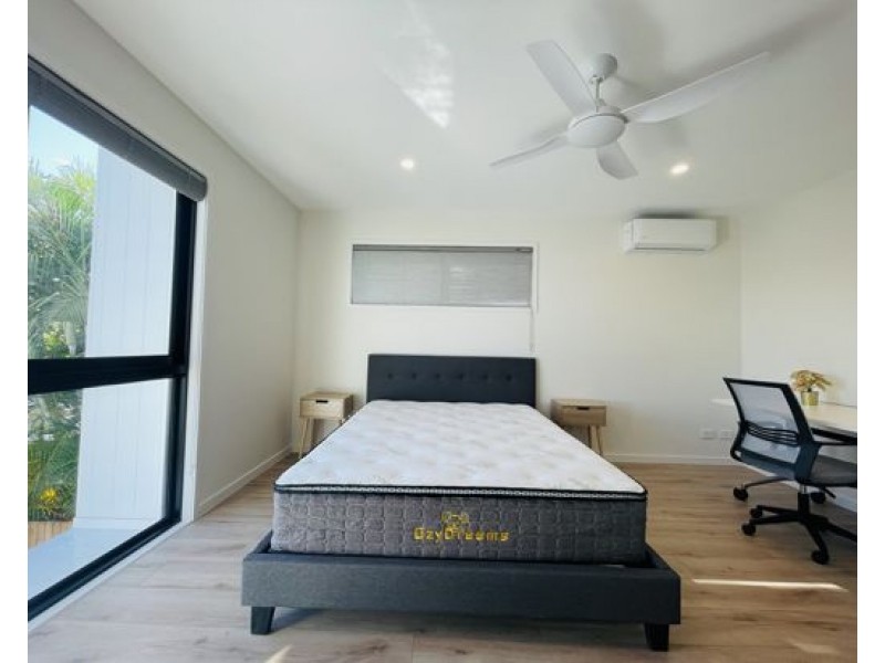 262 Troughton Rd., Coopers Plains QLD 4108