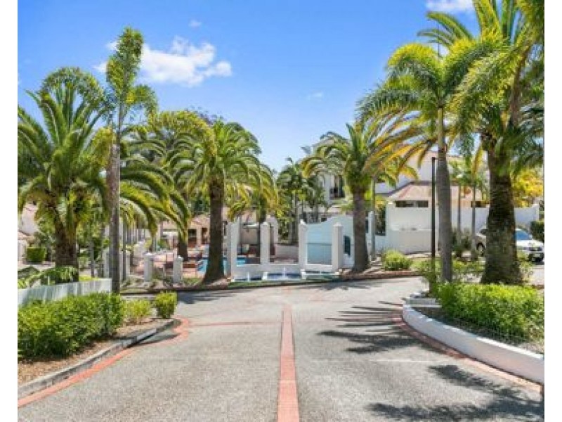 1701/22-34 Glenside Drive, Robina QLD 4226