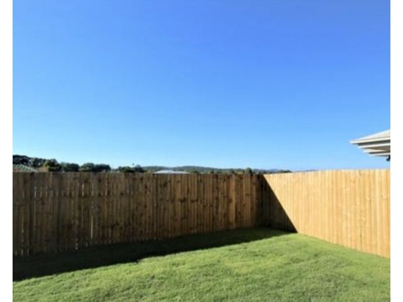 9 Coughlin Street, Silkstone QLD 4304