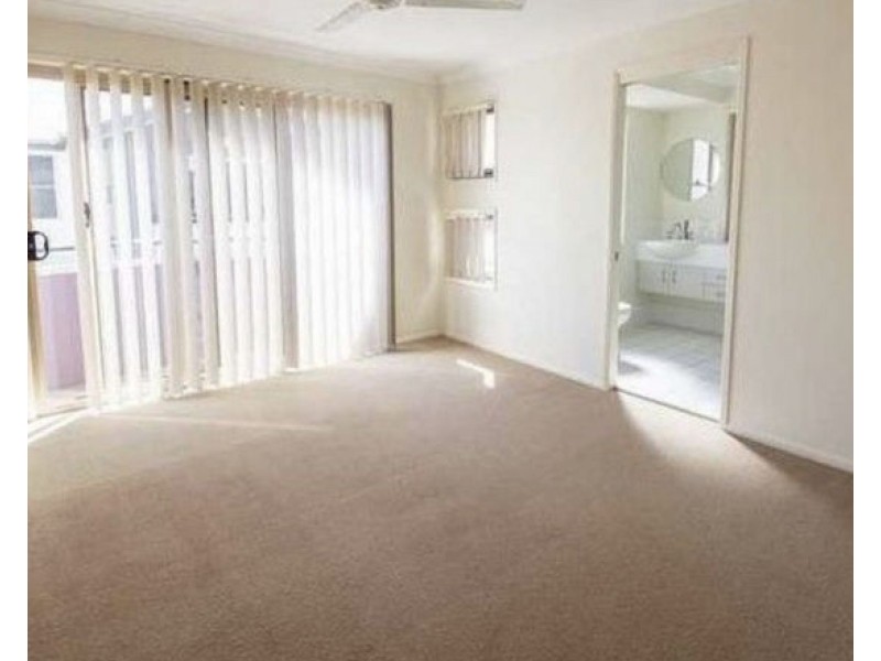1 32-34 Margaret St, Southport QLD 4215
