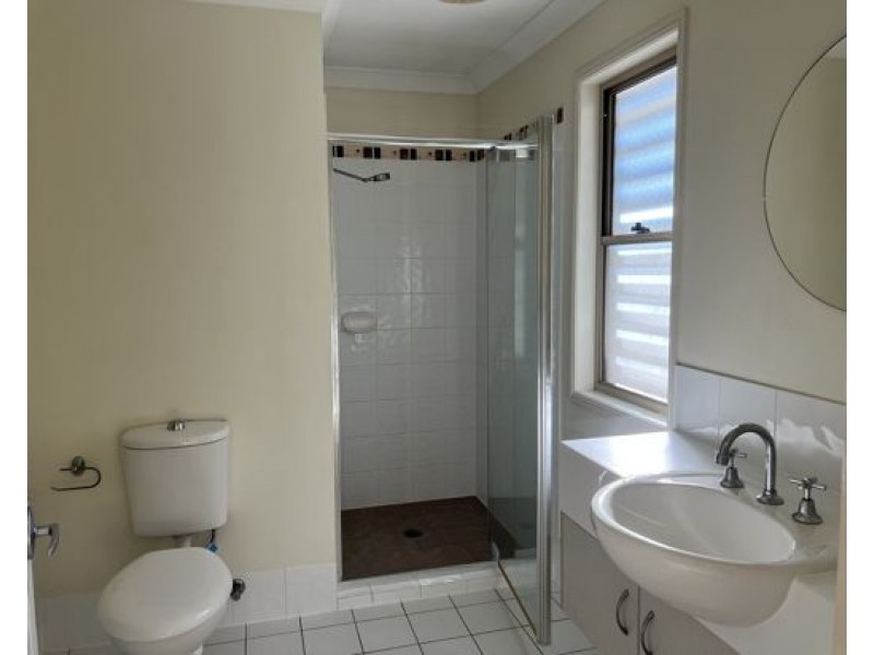 1 32-34 Margaret St, Southport QLD 4215