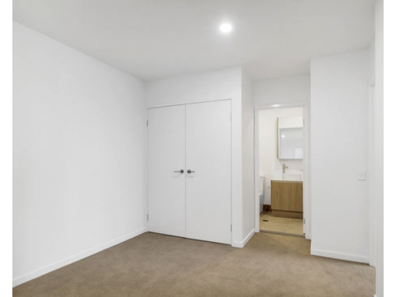 241/6 Beverley Ave, Rochedale South QLD 4123