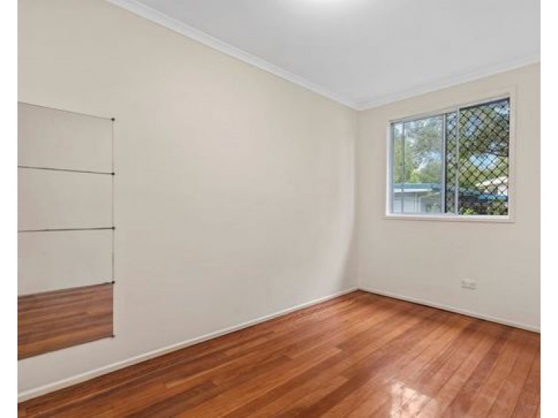 16 Curry St, Logan Central QLD 4114